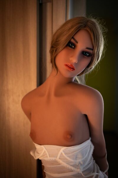 kaydence-short-hair-realistic-sex-doll