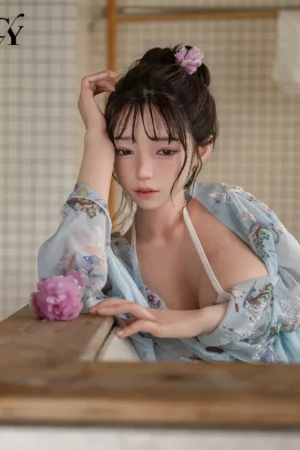Brittany - Young Realistic Sex Doll with Silicone Head 157cm (3)